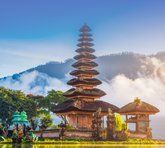 Single Country/ Region Equity Past 1 year’s return up to 44.1%